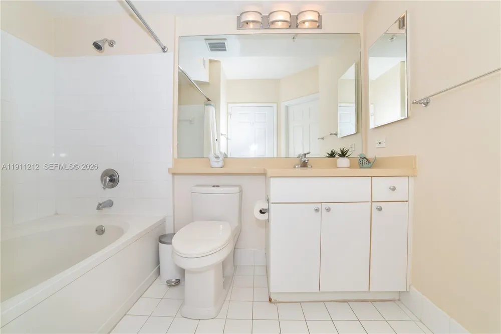 17150 Bay Rd #2207 Sunny Isles Beach, FL 33160