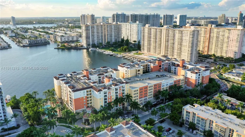 17150 Bay Rd #2207 Sunny Isles Beach, FL 33160