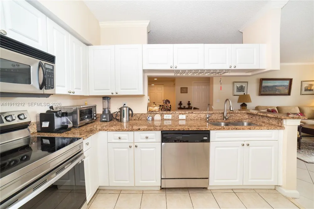 17150 Bay Rd #2207 Sunny Isles Beach, FL 33160