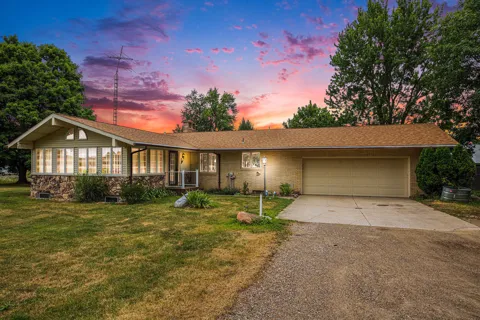 7349 E Main Street
