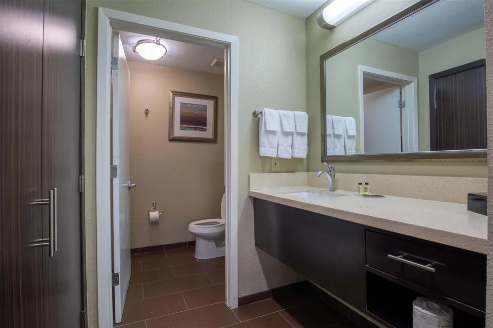 18828 State Highway 249 #124 Houston, TX 77070