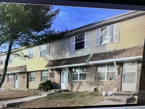 720 S New Rd Apt 2M