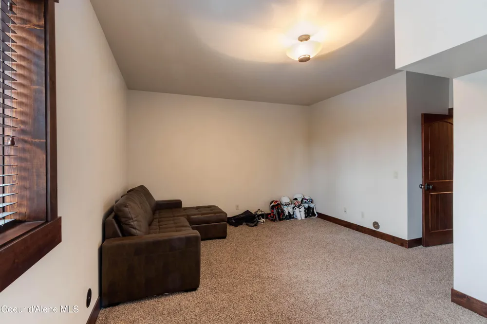 38 Avalanche Road #2 Sandpoint, ID 83864