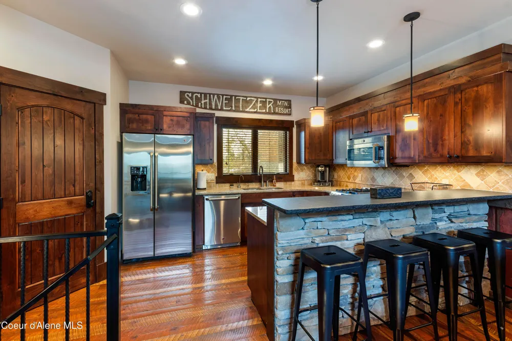 38 Avalanche Road #2 Sandpoint, ID 83864