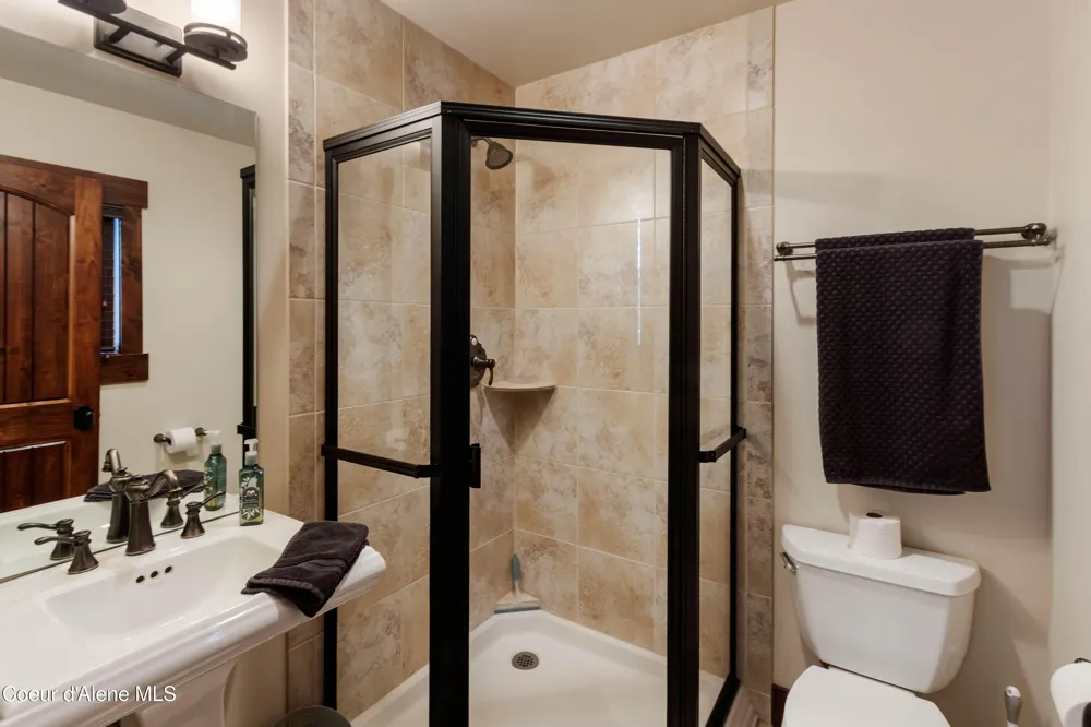 38 Avalanche Road #2 Sandpoint, ID 83864
