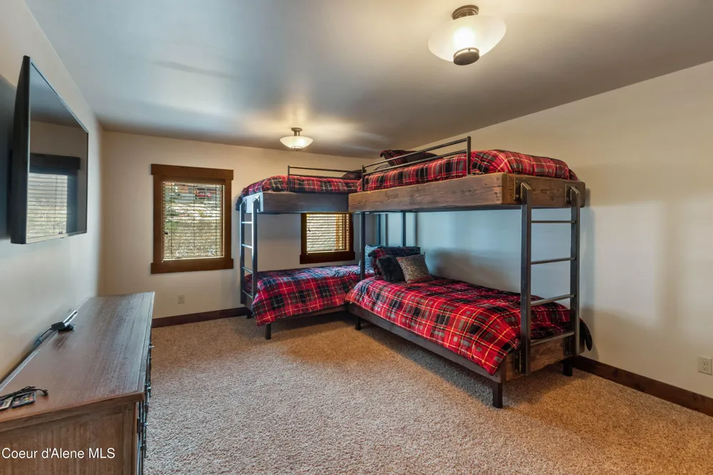 38 Avalanche Road #2 Sandpoint, ID 83864