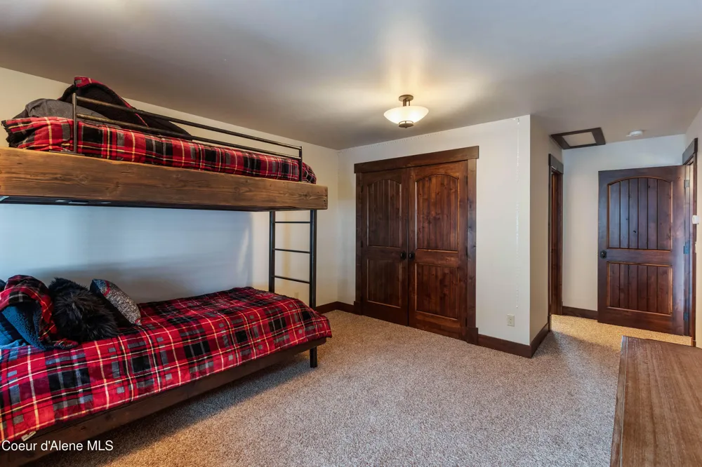 38 Avalanche Road #2 Sandpoint, ID 83864