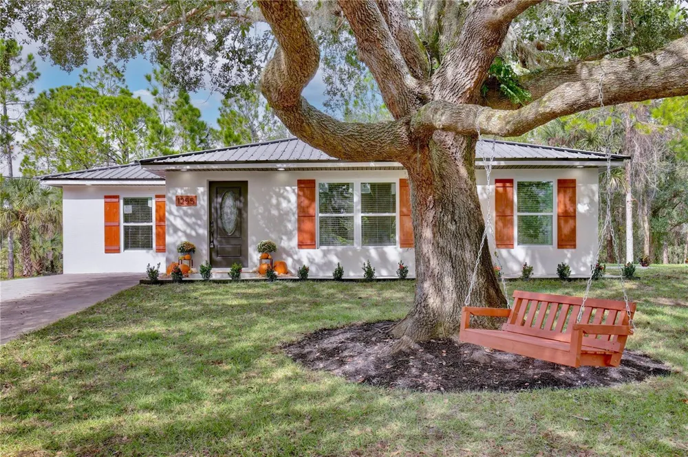 1255 FLINT TRAIL Geneva, FL 32732