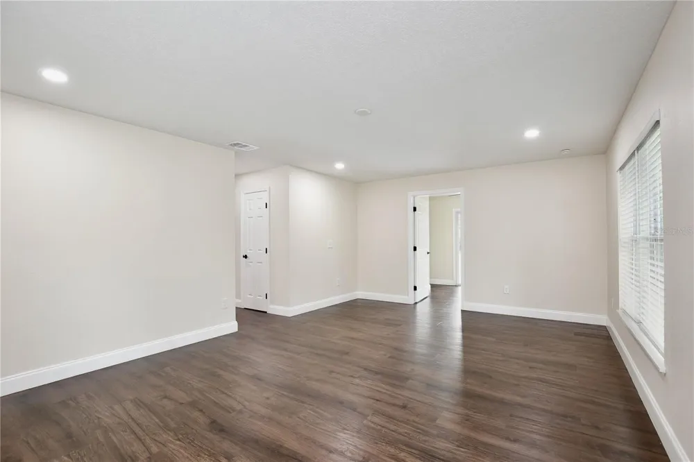 1255 FLINT TRAIL Geneva, FL 32732