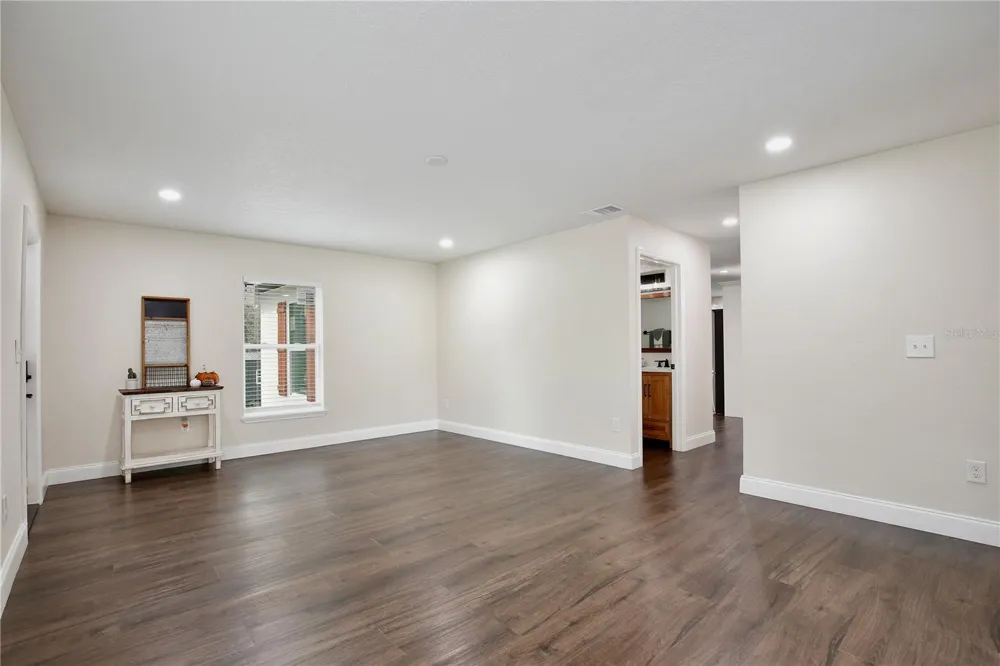 1255 FLINT TRAIL Geneva, FL 32732