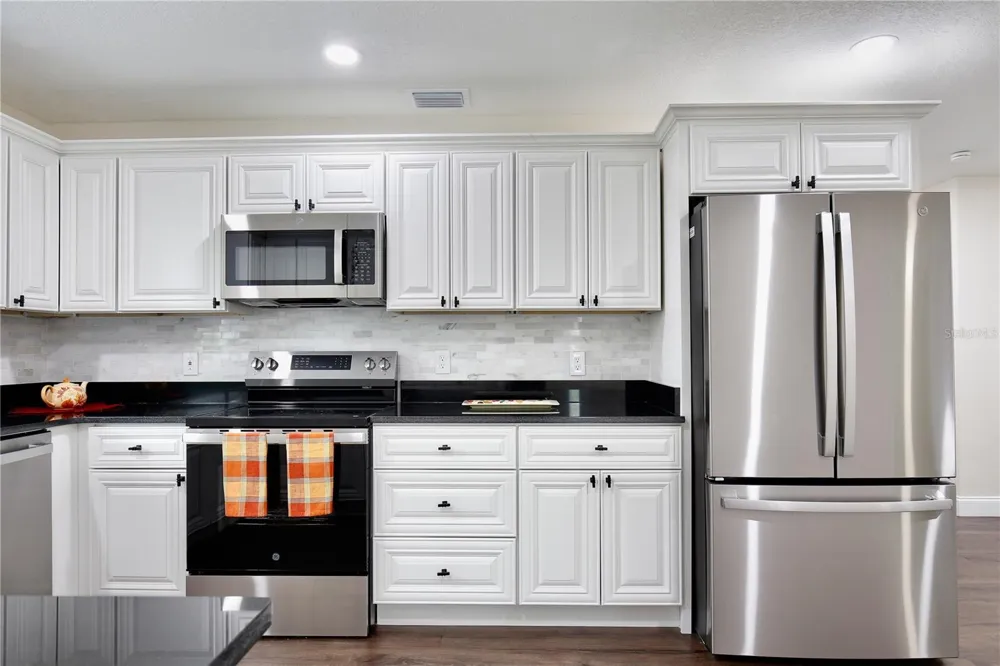 1255 FLINT TRAIL Geneva, FL 32732
