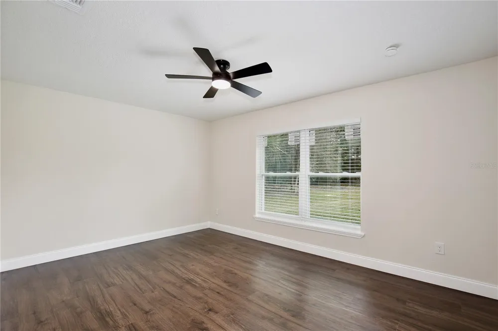 1255 FLINT TRAIL Geneva, FL 32732