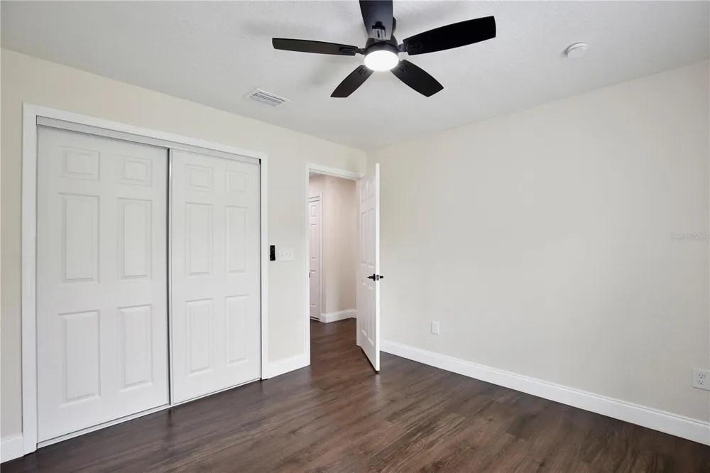 1255 FLINT TRAIL Geneva, FL 32732