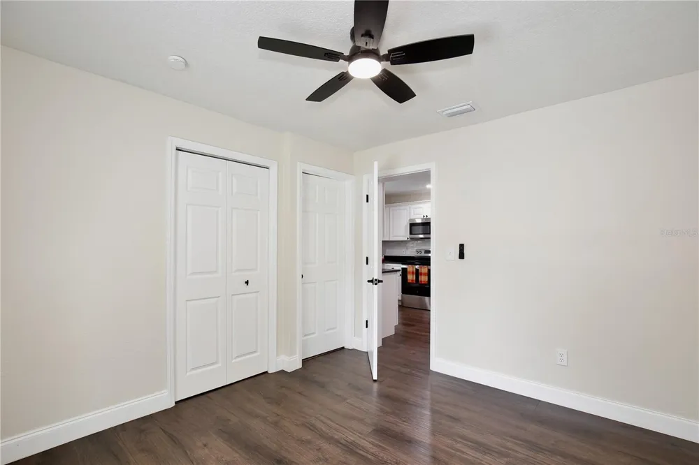 1255 FLINT TRAIL Geneva, FL 32732