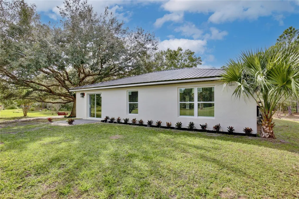 1255 FLINT TRAIL Geneva, FL 32732
