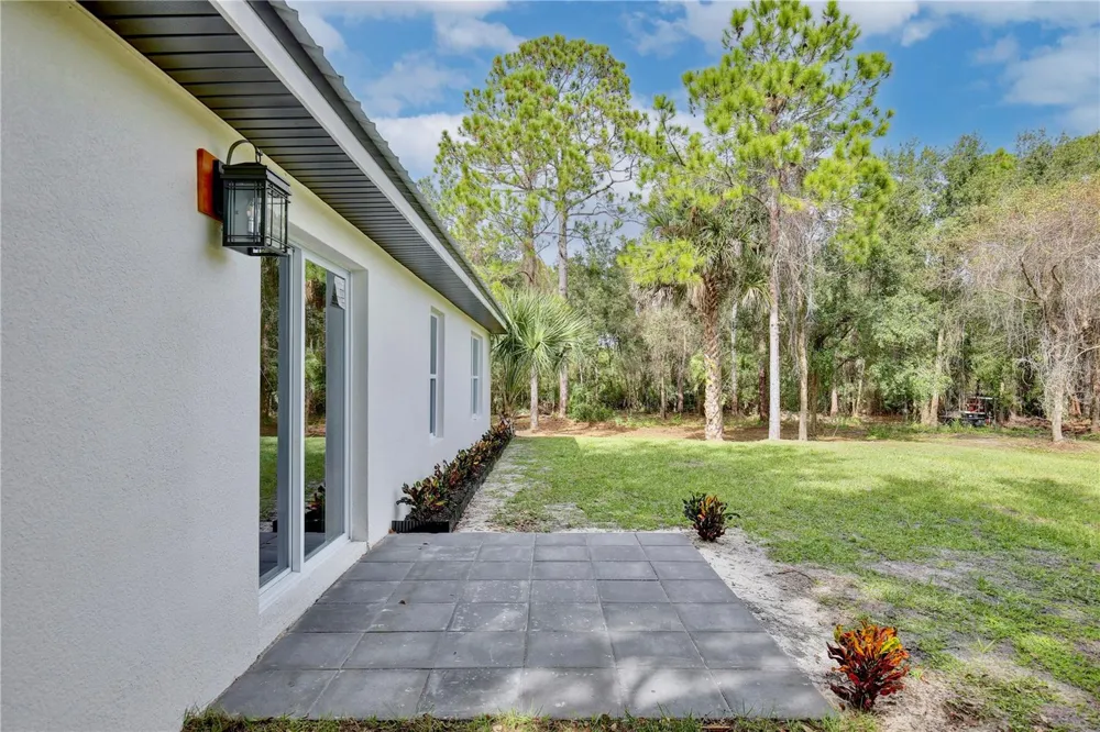 1255 FLINT TRAIL Geneva, FL 32732