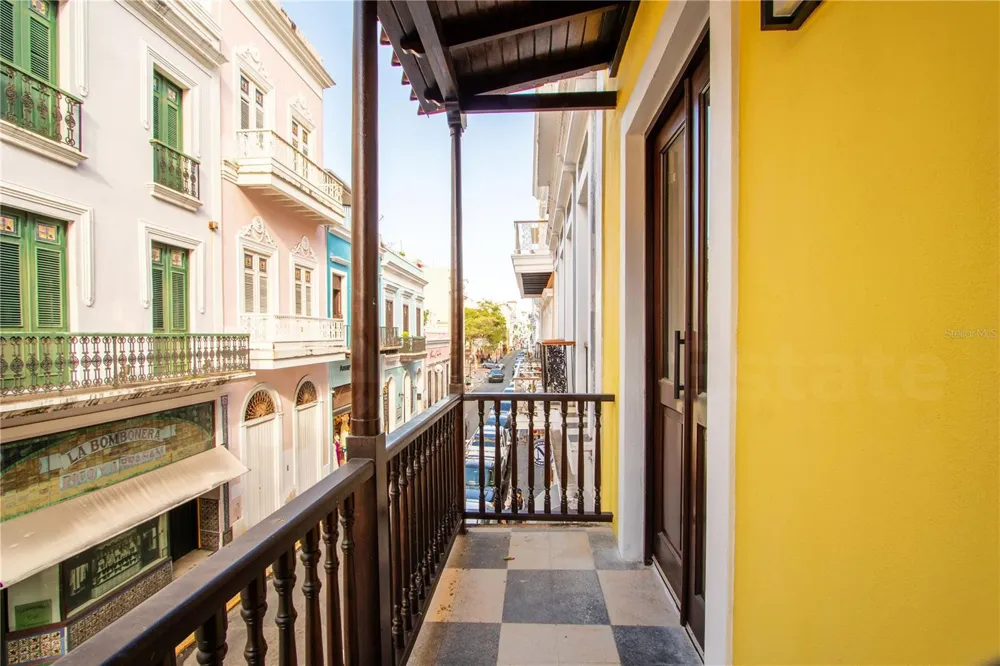 254-256 SAN FRANCISCO STREET #201 San Juan, PR 00901