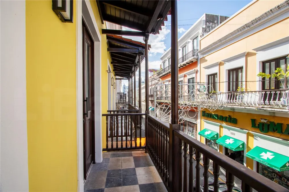 254-256 SAN FRANCISCO STREET #201 San Juan, PR 00901