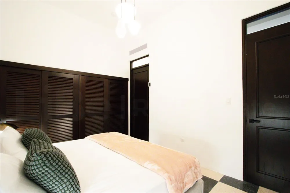 254-256 SAN FRANCISCO STREET #202 San Juan, PR 00901