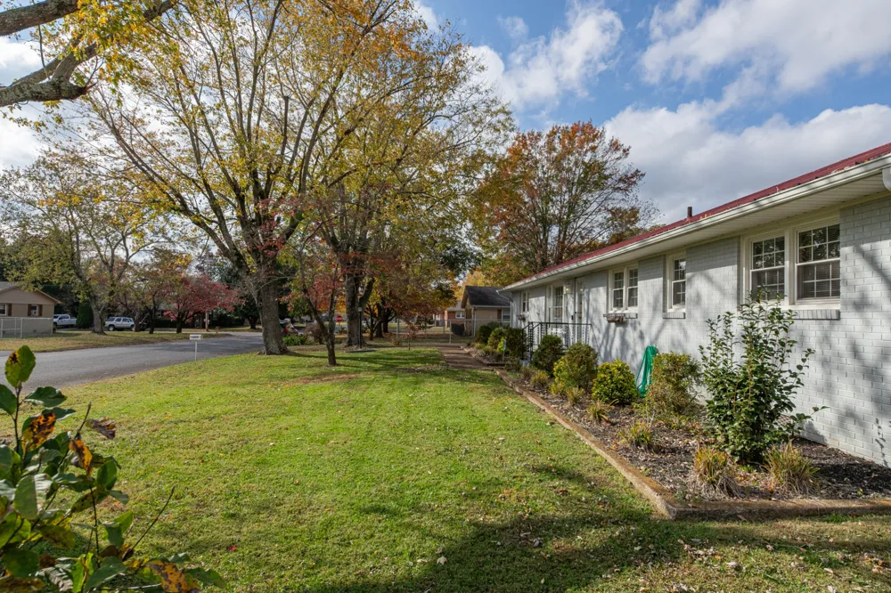 502 9th St Lawrenceburg, TN 38464