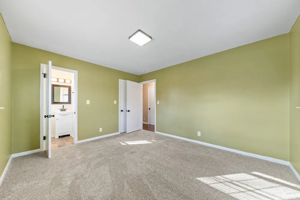 502 9th St Lawrenceburg, TN 38464