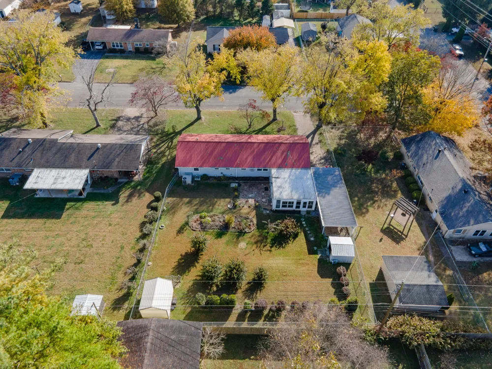 502 9th St Lawrenceburg, TN 38464