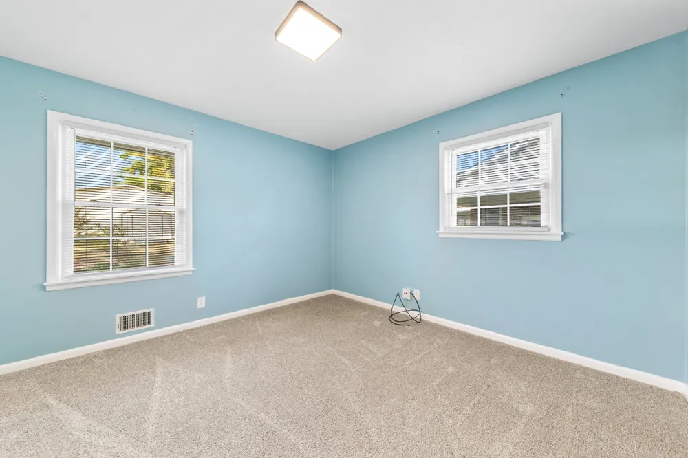 502 9th St Lawrenceburg, TN 38464