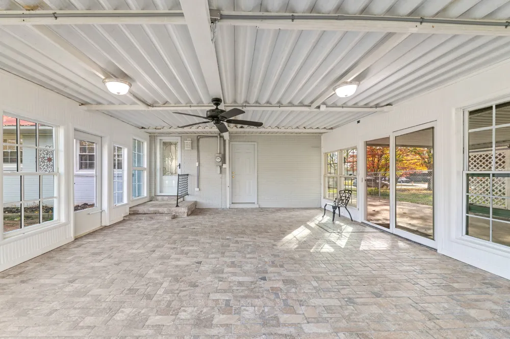 502 9th St Lawrenceburg, TN 38464