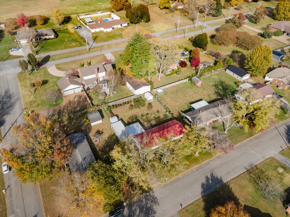 502 9th St Lawrenceburg, TN 38464