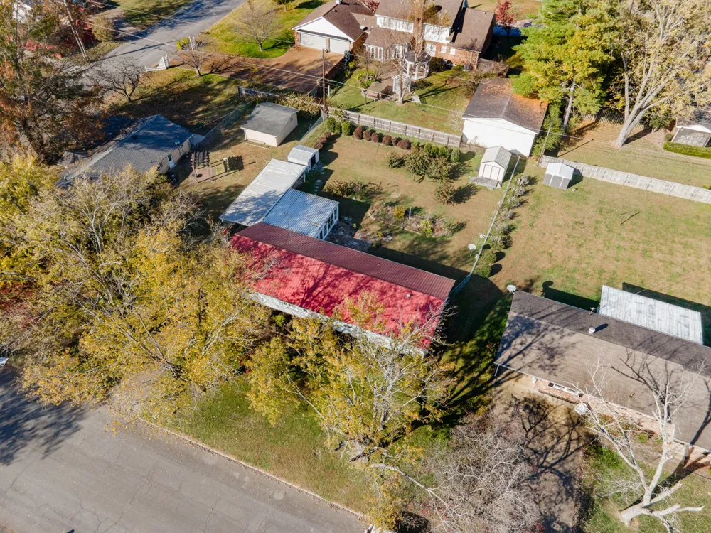 502 9th St Lawrenceburg, TN 38464