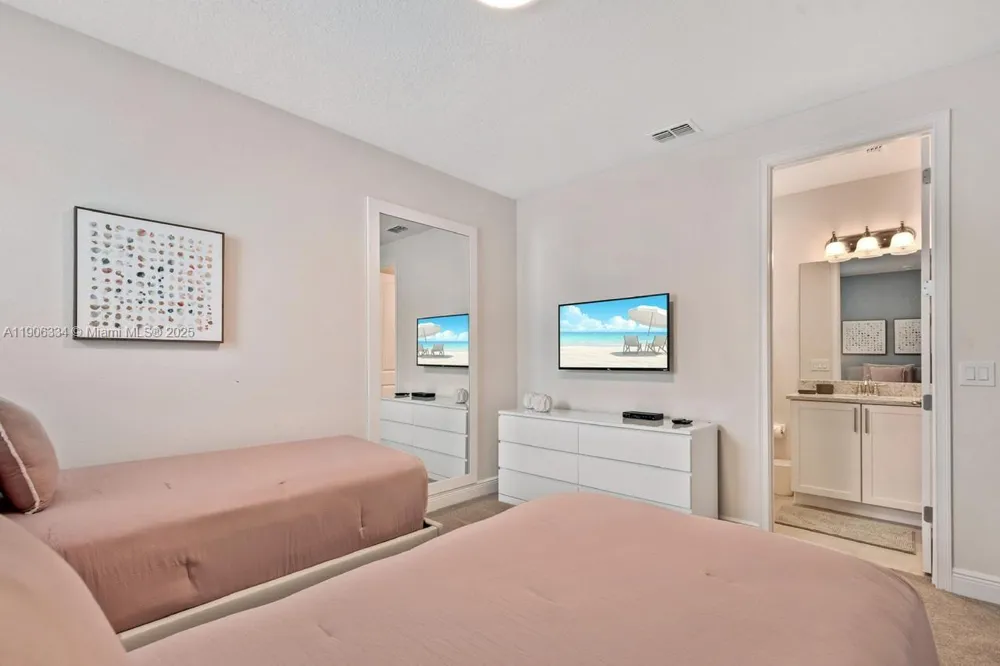 7700 Fairfax Kissimmee, FL 34747