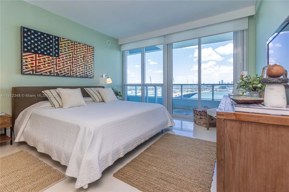 520 West Ave #1102 Miami Beach, FL 33139