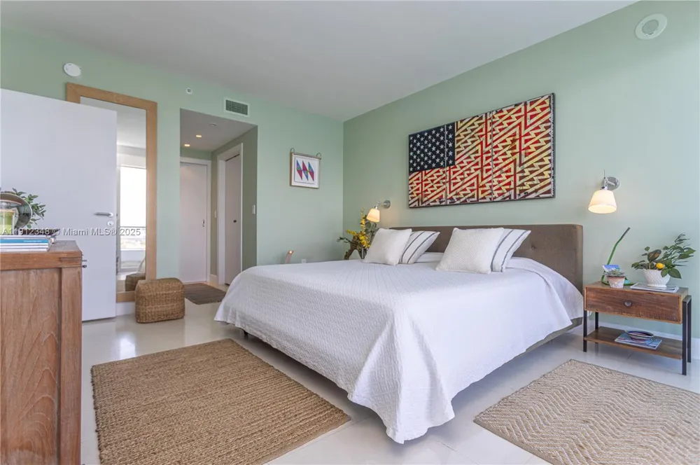 520 West Ave #1102 Miami Beach, FL 33139