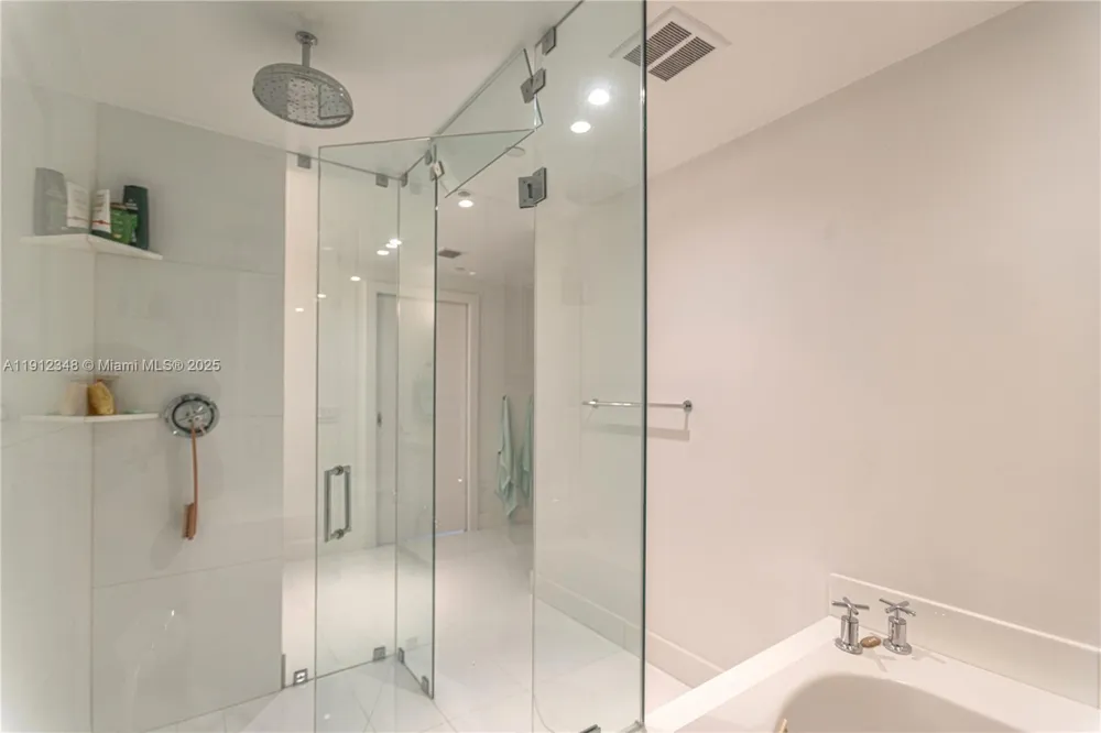 520 West Ave #1102 Miami Beach, FL 33139