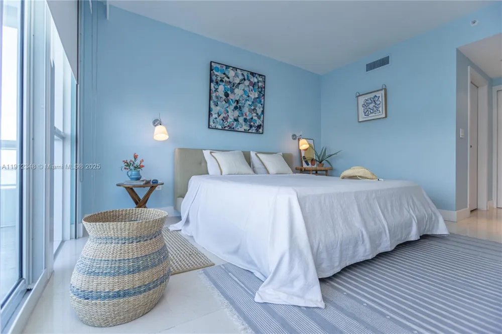 520 West Ave #1102 Miami Beach, FL 33139