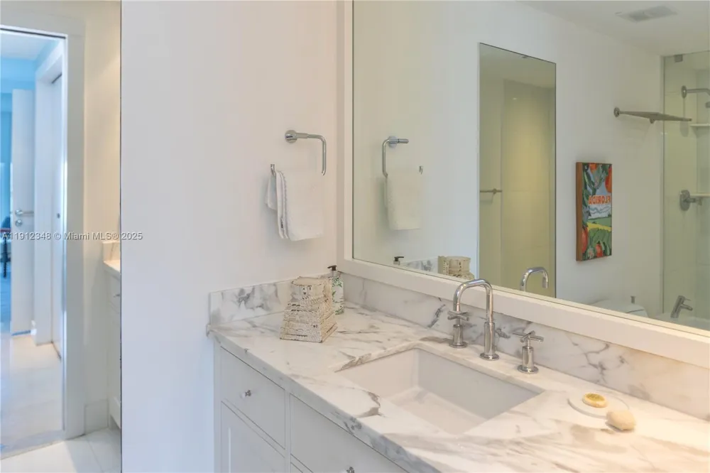 520 West Ave #1102 Miami Beach, FL 33139