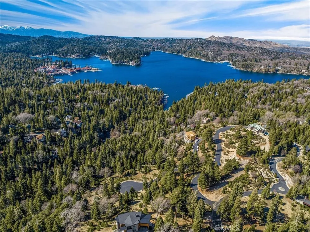 109 MILL POND Lake Arrowhead, CA 92352