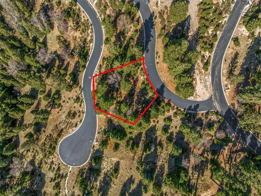 109 MILL POND Lake Arrowhead, CA 92352