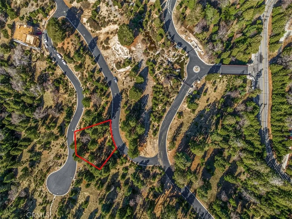 109 MILL POND Lake Arrowhead, CA 92352