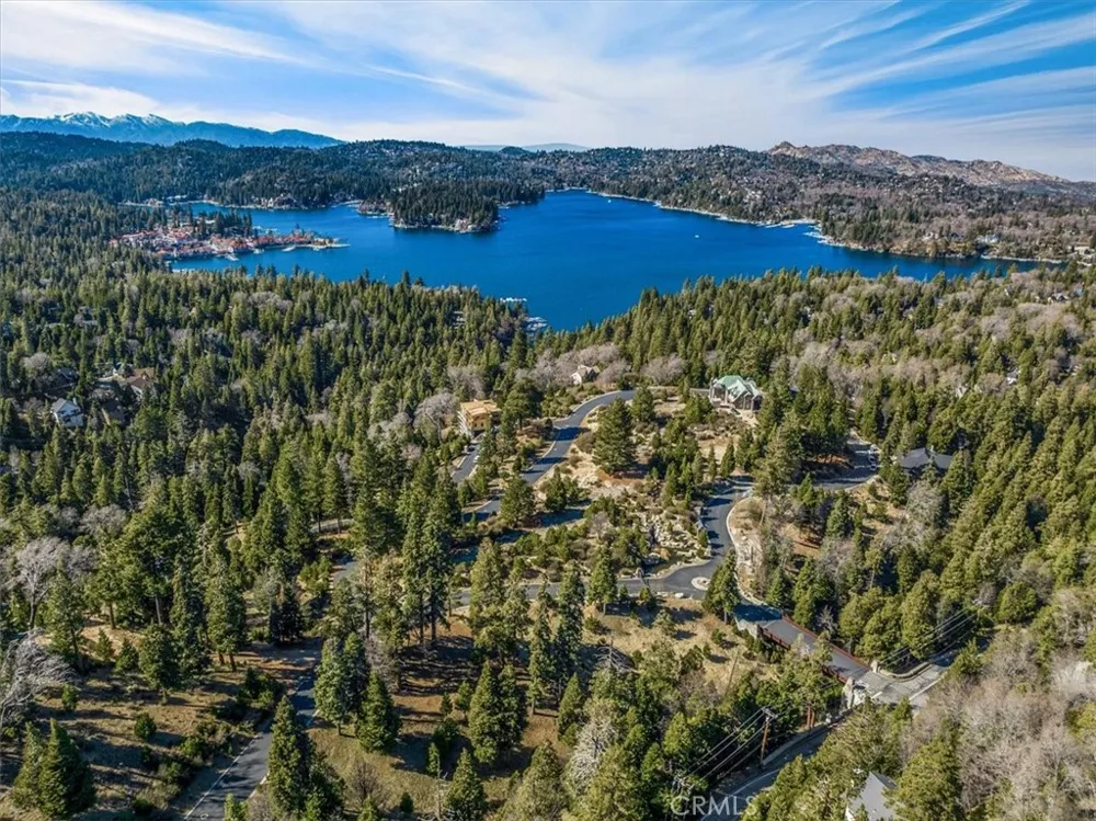 109 MILL POND Lake Arrowhead, CA 92352