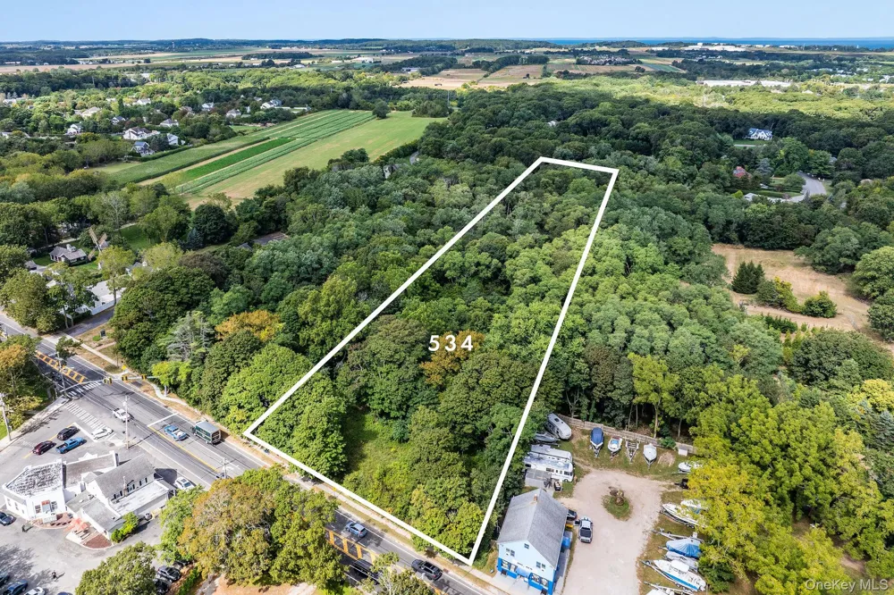 534 Main Road Aquebogue, NY 11931