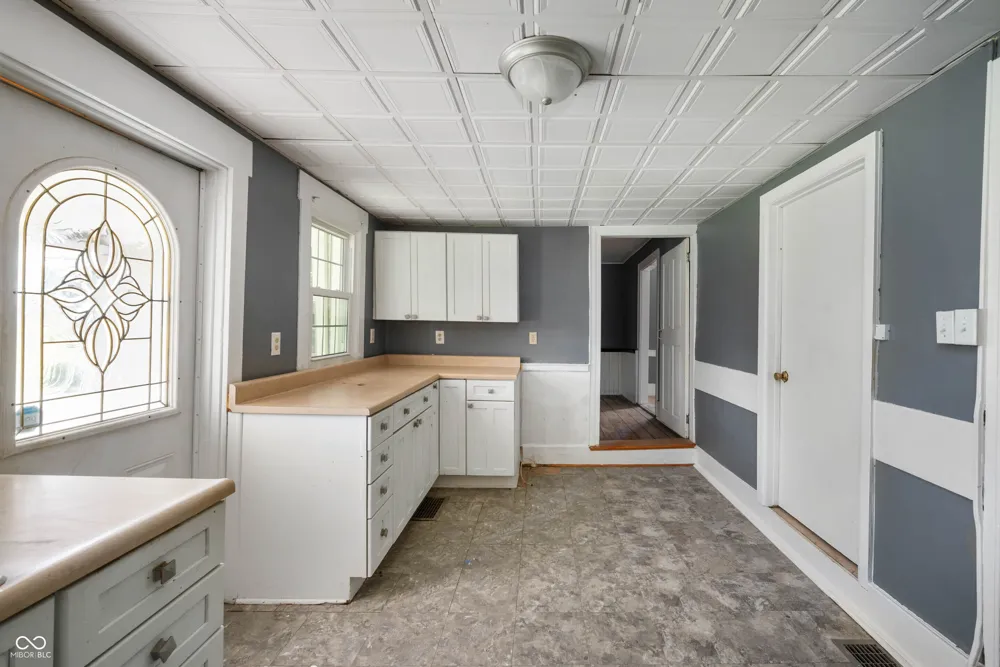 10021 State Road 9 Road Hope, IN 47246