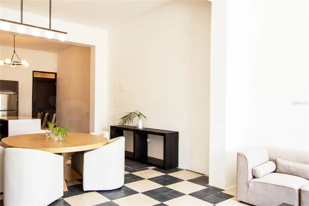 254-256 SAN FRANCISCO STREET #203 San Juan, PR 00901