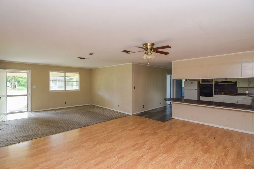 109 Olive Street Mount Vernon, TX 75457