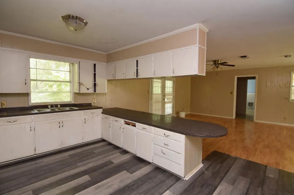 109 Olive Street Mount Vernon, TX 75457
