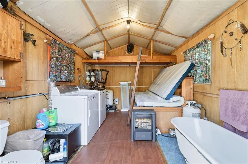 960 Riverview Road Spencer, VA 24165
