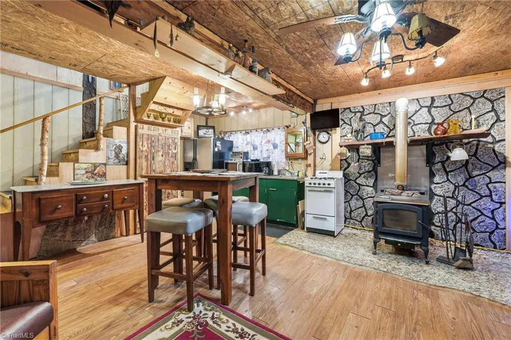 960 Riverview Road Spencer, VA 24165