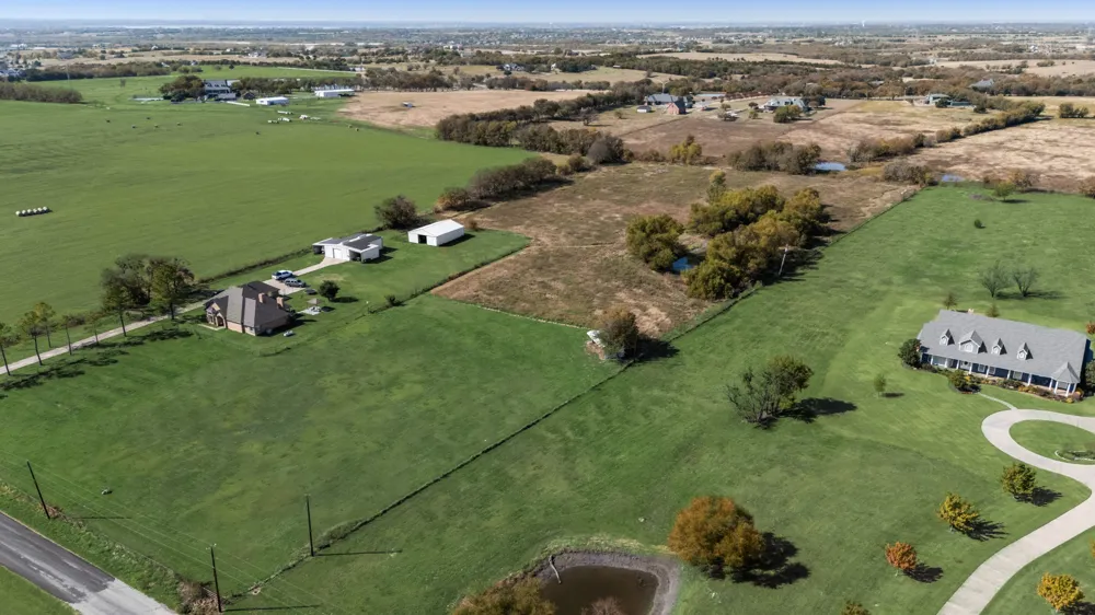 2000 Connie Lane McLendon Chisholm, TX 75032