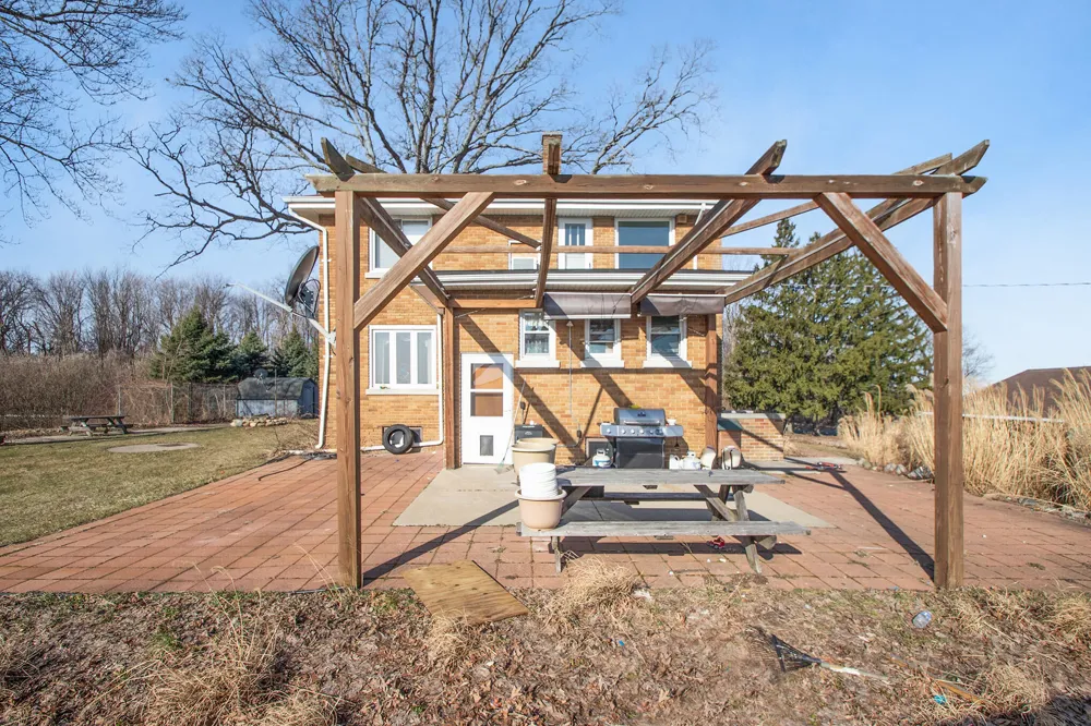 7937 Hochberger Road Eau Claire, MI 49111