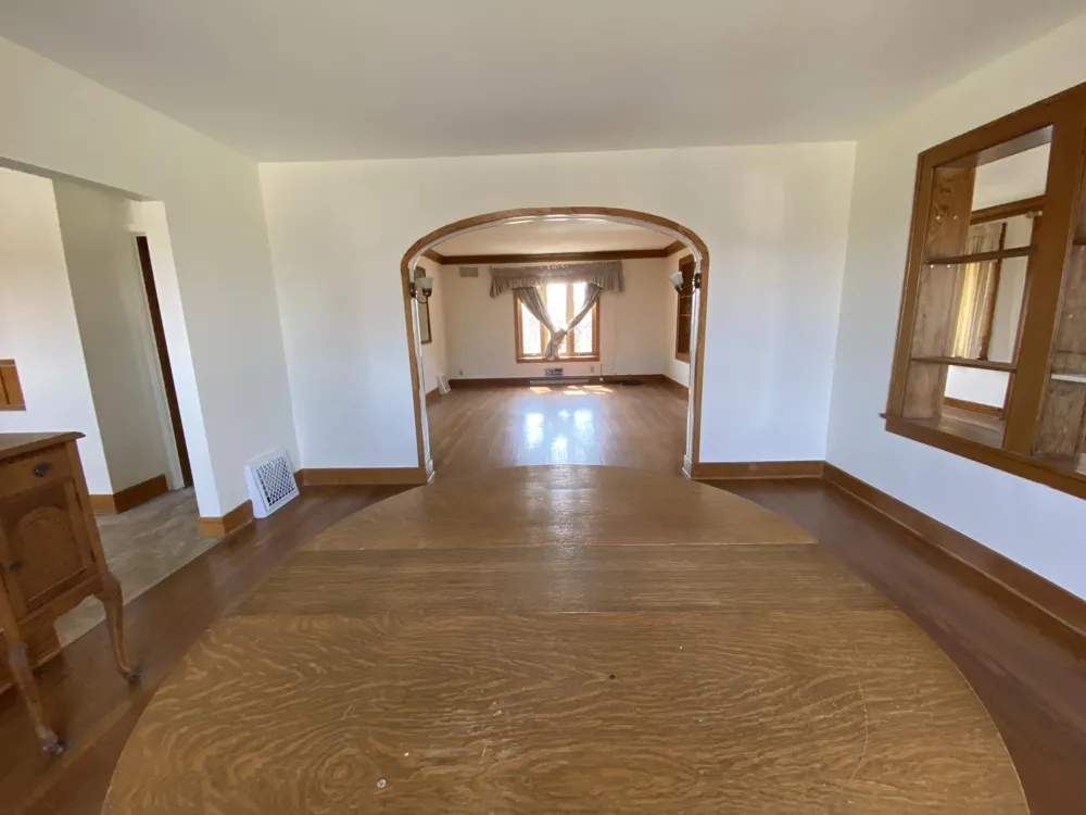 7937 Hochberger Road Eau Claire, MI 49111